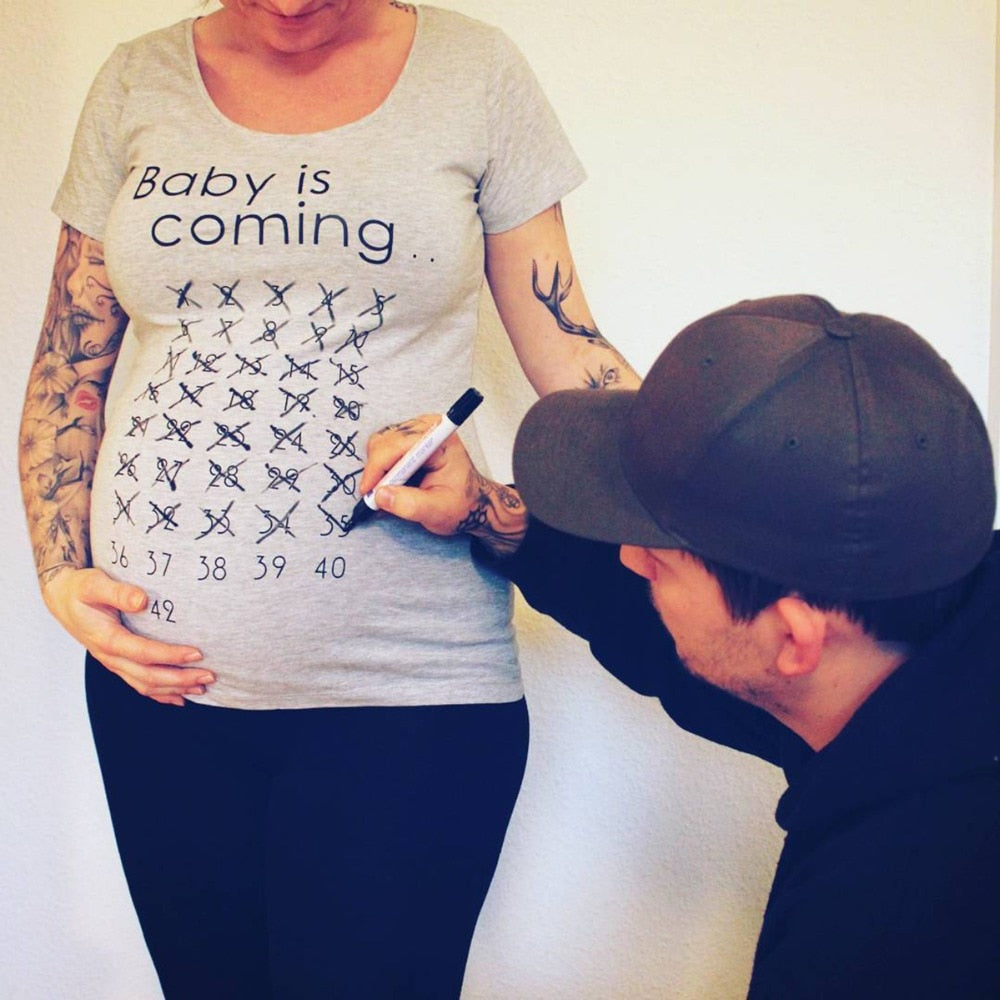 2019 New Baby Is Coming Print T-Shirts Women Maternity Clothing Pregnant Short T Shirts Women Tops Mom Mother Tops Tees Shirts
